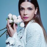 Eda Özerkan Instagram - İn white..🤍🦩 Photo/ @kaan.turkerr @the.studio.zero Hair&make up/ @gokhancigeroglu Styling/ @betulcapkurr Manager: @abdullahbulutmanagement @abdullahbulutt @katicoban 💐🫶🏻💫 #edaözerkan #edaozerkan #aniyakala #hayatandanibarettir #instagram #instagood #instalike #instadaily #instamood #instafashion #instalove #instadog #instacool #instaphoto #instatravel #instareels #instastyle #insta #in #instaphotography #instaphoto #instafit #instablogger #instalikes #book Sonsuz olasılıklarım neler?🍀