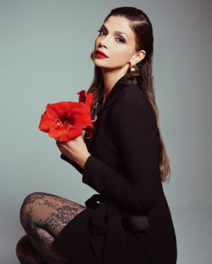 Eda Özerkan Instagram - İçinde renk yoksa,dışarda gökkuşağı arama…🌈🤞🏻

Photo/ @kaan.turkerr @the.studio.zero 
Hair&make-up/ @gokhancigeroglu 
Styling/ @betulcapkurr 💐🫶🏻

manager/ @abdullahbulutmanagement @abdullahbulutt @katicoban 💐🫶🏻

#insta #instagram #instagood #instalike #instadaily #instamood #instafashion #instalove #instadog #instacool #instaphoto #instacars #instareels #instastyle #instamoda #instafollow #instahome #instaphotography #anıyakala #hayatandanibarettir #in #instafollow #instabeauty