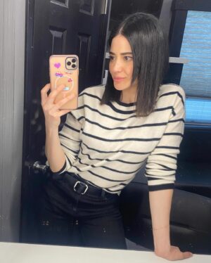 Edy Ganem Instagram - Today’s title: “Mosca muerta” 
(makeup & good trailer lighting selfie photoshoot series) 
#actress #onset #trailerlife