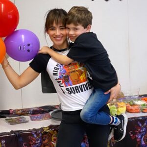 Edy Ganem Instagram - My sweet boy turning 7 a couple weeks ago🎈 
I wonder how many more years he’ll kiss me this way? How many more will he let me kiss him too? How many more years he’ll cling to his mama? Swipe to see the kisses🥰
Sometimes I think about that and hope he’ll always want to hug me and kiss me. Forever. 

#happybirthday #birthdayboy #mommylove #mommyandson