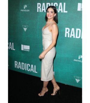 Edy Ganem Instagram - Figured I’d share these from the premiere of @radicalthemovie for those who like seeing full red carpet looks (from head to toe)
Last pic is the most organic one..almost candid? It was like in between “poses” so I’ll say it’s a candid smile :)

#redcarpet #moviepremiere #ootd