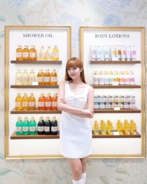 Eelyn Chan Instagram - 🛁
@sabonhk
#SABONHK #BodyScrub #EssentialMinerals #IntenseNourishment #MagForMax #BodyCare