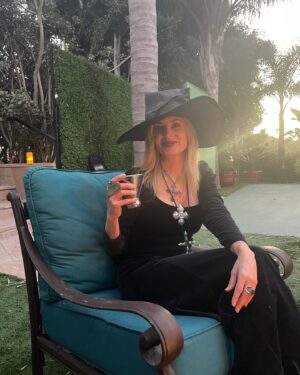 Eileen Davidson Van Patten Instagram - Witches party!!! With these amazing women. 👻😈💀🎃🍸 a little caviar a lot of martinis and a psychic!