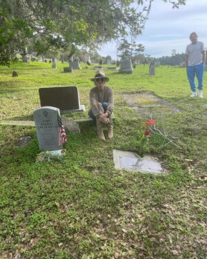 Eileen Davidson Van Patten Instagram - Roadtrippin to San Francisco to look at colleges with @vince_van_patten and @jessemaroorox Stopping in Cambria to visit my mom's grave. So many memories and new ones made. ❤️❤️
