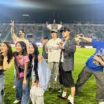 Eisaya Hosuwan Instagram - มาช้าแต่มานะะะะ🥹 พรุ่งนี้อย่าลืมทากันแดด พกแมสมากันฝุ่นกันด้วยนะคะ จะคอยส่งใจไปให้ทุกคนน้า แล้วมาสนุกกันค่าาา🙌💖 #54ปี3miracles