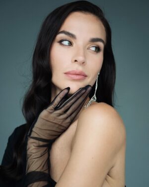 Ekaterina Vladimirova Instagram - 🖤