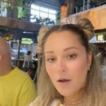 Ekaterina Kokorina Instagram - Обычный такой денёк, обычные такие напитки 😂😂😂 обычные Екатерина Сергеевна и Доминик Александрович) короче, ребята, врываемся в выходные 😉😂❤️❤️