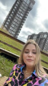 Ekaterina Kokorina Instagram - Люблю, когда съёмки проходят в такой неформальной обстановке ❤️