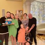 Ekaterina Kokorina Instagram - Отличные воспоминания от отливном дне) @cutsbywhite надеюсь тебе все понравилось 💥🤘🏽 и спасибо @sugar_pistachio за шикарный торт🙏🙏🙏