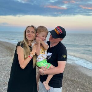 Ekaterina Morgunova Instagram - Сегодня нашему сыночку, нашему сокровищу исполняется 4 года! 4 года, как я знаю, что у любви нет границ! Спасибо, что выбрал нас, сыночек, спасибо за счастье быть твоей мамой! Будь всегда здоров и счастлив, котёночек наш! Пусть тебя всегда окружает любовь, такая же бесконечная и безусловная, как наша с папой! Мы всё для этого сделаем!❤️❤️❤️ #артемийморгунов #нашалюбовь #нашесчастье #нашесокровище