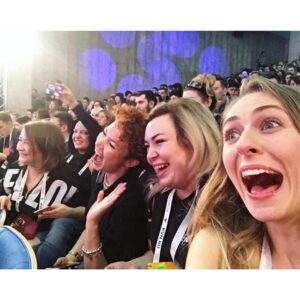 Ekaterina Morgunova Instagram - С юбилеем, КВН!!! Спасибо тебе за всех людей и за все эмоции!)))❤️ P.S.: карусель с воспоминаниями прилагается))) #квн60 #городъпятигорскъ #хлабыси #налюбителя #екатеринаморгунова #ялюблюквн #спасибозавсё