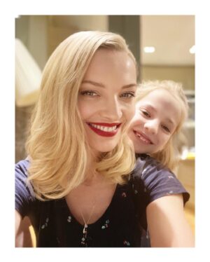 Ekaterina Vilkova Instagram - А вот и #моявзрослаядочь ❤️❤️❤️ #идауменяестьдети🤣🤣🤣 #возвращениеврежиммать🙈🙈🙈