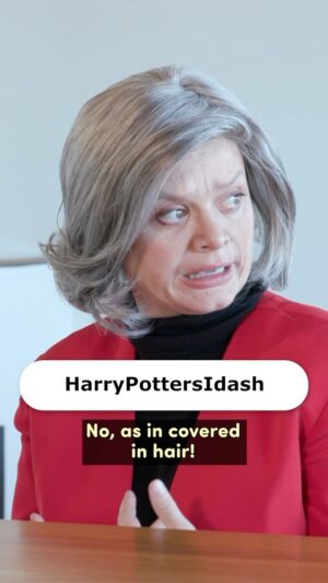 Elaine Carroll Instagram - maggie smith checks her email (part 2) 📬
.
#sketchcomedy #funny #impressions #maggiesmith #password #email