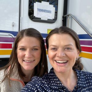 Elaine Carroll Instagram - Today is my birthday, and I can’t imagine a better gift than having spent the last month making #remotemovie with such kind, talented, legendary people while also laughing my butt off. It was the most fun I’ve had in years — so much so that I had to reinstall this app and tell everyone. This town can make you feel like a small fish in a (toxic) pond, but this project made me feel like the world’s luckiest lobster. 🦞 #sixmoviesandaseason