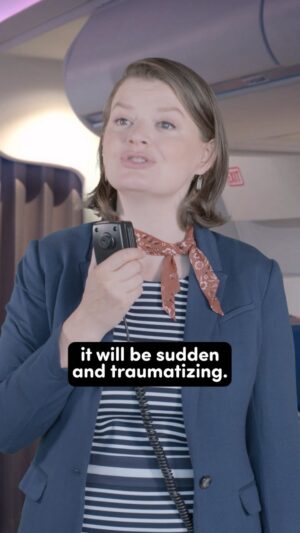 Elaine Carroll Instagram - flight 2022 ✈️
shot and edited by @samreich 
.
#comedy #funny #airline #airtravel #flightattendant #incomeinequality #latestagecapitalism