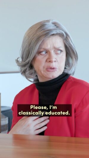 Elaine Carroll Instagram - maggie smith checks her email 📬
.
#sketchcomedy #funny #impressions #maggiesmith #password #email