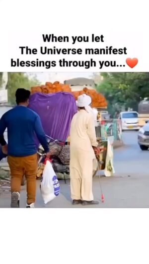 Elaine Goldsmith-Thomas Instagram - kindness… #followthelead #payitforward #monday