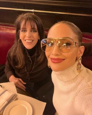 Elaine Goldsmith-Thomas Instagram - Girls’ Night ❤️🕷️
