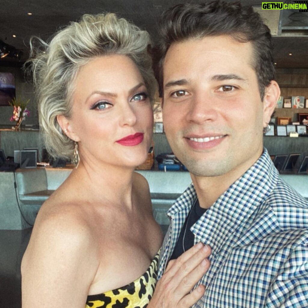 Elaine Hendrix Instagram - HAPPY BIRTHDAY to this glorious, spectacular human being @rafaeldlf. Thank goodness you were born & placed in my path. I love you! 🥳💖 #happybirthday #rafaeldelafuente