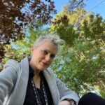 Elaine Hendrix Instagram – Hi. I’m Elaine. I love nature, animals, getting involved in life, imagination, making things, witchy wizardry, and kindness.