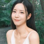 Elaine Ho Instagram - 港式小姐姐 📷/ X100VI 📸/ @shy159753151 👜/ @loewe 👗/ @squarebear.thelabel