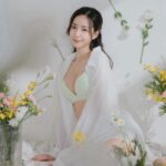Elaine Ho Instagram - 當一天辣妹 #黛安芬 #Triumph #澎澎氣墊 #史上最輕提托 #lightestpushupever #Tri-Air Lite @triumphlingerie