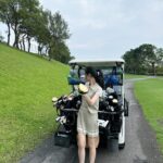 Elaine Ho Instagram - 練了這麼久 ，就為了這一天 天氣好棒！下場打打球🏌🏻‍♀️