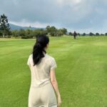 Elaine Ho Instagram - 練了這麼久 ，就為了這一天 天氣好棒！下場打打球🏌🏻‍♀️