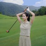 Elaine Ho Instagram - 練了這麼久 ，就為了這一天 天氣好棒！下場打打球🏌🏻‍♀️