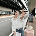 Elaine Ho Instagram - Lufa太多天沒見到媽媽了，準備回家 再見東京，下次再來找你💕 #tokyo #成田空港 #polo top/ @squarebear.thelabel bottom/ @bisoubisoustore_tw bag/ @poloralphlauren