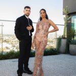 Elarica Johnson Instagram – GRAMMYS ✨

Photography by @lloydpursall 

Makeup by @stephenmoleskibeauty 
Hair by
@maishaoliver 

Dress by @michaelcostello 

#grammys