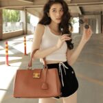 Eleanor Lee Instagram - And this is how you walk in a car park