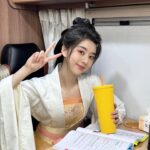 Eleanor Lee Instagram - 累。但是一点都不辛苦，甚至非常幸福。💛