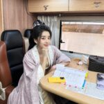 Eleanor Lee Instagram - 累。但是一点都不辛苦，甚至非常幸福。💛