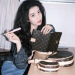 Eleanor Lee Instagram - Yes. Bb girl still writes her own songs.