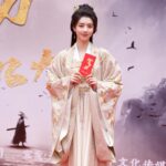 Eleanor Lee Instagram - 算人心，破暗局。你好，顾鱼落。 《掌中刃》 开机大吉！❤️ #掌中刃