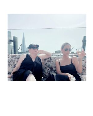 Eleanor Matsuura Instagram - hey summer we’re not quite done yet babe 😎
