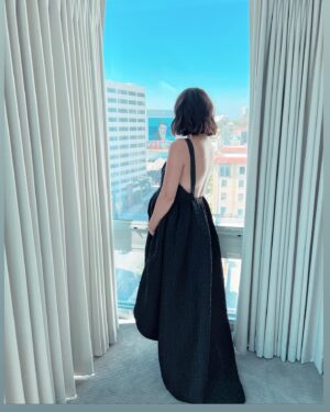 Eleanor Matsuura Instagram - Not me popping to the Academy Awards in whatever fits