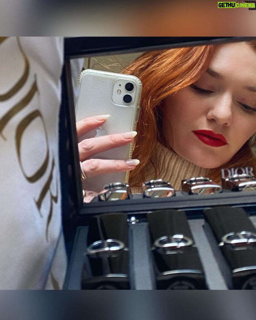 Eleanor Tomlinson Instagram - Trying to contain my excitement about being sent the new Rouge Dior set 💄 Thank you so much @dior 💋 @peterphilipsmakeup @diorbeauty