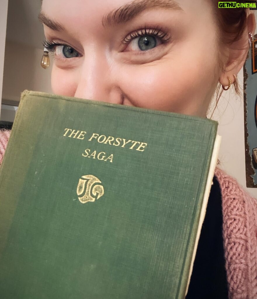 Eleanor Tomlinson Instagram - All new… The Forsyte Saga Let’s go! @mammothscreen @masterpiecepbs @twopencemiddleton @danny_griffin_ @joshua_orpin @milliegibbo @jamieflatters @tomdurantpritchard1 @owen.i23 @elliespeaks @stephenmoyer #francescaannis #jackdavenport #susanhampshire #josettesimon