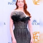 Eleanor Tomlinson Instagram - What an honour to present Best Drama Series at last night’s BAFTA Awards with my fabulous friend and co-star @stephenmerchant Congratulations to all the nominees and winners 🖤 What a night! @bafta 📸 @gettyimages @gettyentertainment Thank you to my gorgeous team 🖤… • Styled by @rebeccacorbinmurray in @marchesafashion @jimmychoo @bulgari • Makeup @victoriabond007 @lancomeofficial • Hair @lukepluckrose • @vrwpublicity