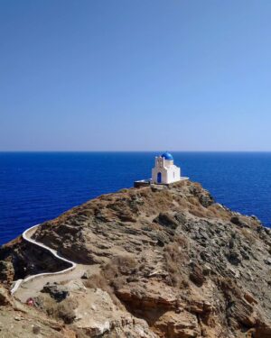 Electra Asteri Instagram - Το βαλς των χαμένων ονείρων #ΜανοςΧατζιδακις 🎵
Location 📍 #Greece 
Photo 📸 #ElectraAsteri 

________________________________________________

🇬🇷Απίθανη ελληνική ομορφιά! 

☀️Καλημέρα!
Μαντεύετε νησαρα; 

________________________________________________

#HappyTraveller #TravelTheWorld #WithYou #TravelGirl #Greece