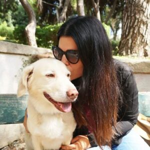 Electra Asteri Instagram - 💫Ηρακλή μου! Χωρίς εσένα, όλα αλλιώς. 
💔Πότε σταματάει να σου λείπει κάποιος όταν φεύγει; 
Μάλλον ποτέ ε; 

🙏Παγκόσμια ημέρα ζώων σήμερα. Όσοι τα έχετε να τα πάρετε αγκαλιά. Δεν ξέρετε πόσο θα σας λείπουν μετά. Ανεκδιήγητη έλλειψη. 

🌀Άγρια ζώα, ήμερα ζώα. Ζώα σπιτιού, ζώα ζούγκλας, ζώα σαβάνας. Όλα όσα συνθέτουν την πανίδα μας. 

✨Ψυχή μου δεν θα φύγεις ποτέ τελικά γιατί μένεις για πάντα εδώ. Στην καρδιά μου. Όπου και αν πας, πάντα εδώ. 

#MyDog #MyAll