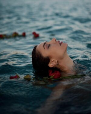 Elena Pieridou Instagram - You will never tame her for she is the sea🥀
#capture @savvas_c_christou
#assistantphotographer @loizosmavrokordatos
#mua @maccosmetics
