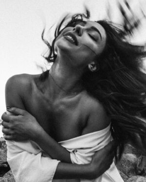 Elena Pieridou Instagram - A million dreams are keeping us awake🌙