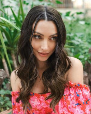 Elena Pieridou Instagram - May 🌺 @marinoskalyvas_photography