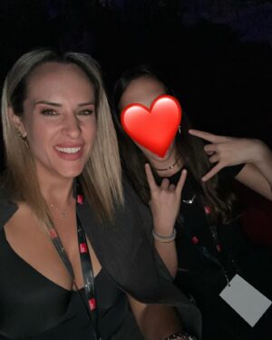 Elena Asimakopoulou Instagram - Η ζωή μαζί σου είναι μια βόλτα πάνω σε ένα ποδήλατο που με πάει όπου πας εσύ….συναυλίες,μουσεία,λίμνες,θάλασσες,παραλίες….ακομα και μέχρι τον ουρανό θα έφτανα για εσένα μόνο με ένα ποδήλατο…. Είσαι η ζωή μου ολη!!! Χρόνια σου πολλά παιδί μου!!! Σε αγαπώ πολύ!!! ❤️❤️❤️ @maria_tsirilo 
#happybithday #happybirthdaylove #mylove #mylife #myeverything