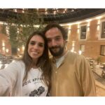 Elena Furiase Instagram - A veces la Ma/Pa/ternidad merece un descanso, aunque solo sea de 24h… ⛰️🌳 @gonzalos.g mi mejor todo💚 #castillatermalbrihuega 🧖🏽‍♀️