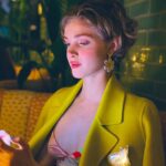 Elena Kampouris Instagram - Just because I don’t always post frequently doesn’t mean I don’t read and love your messages, so here’s me reading them🥰stay tuned!!💖🤫 #summer #heart #love #happy #memories #live #life #mood #health #foodie #night #city #photography #flowers #fashion #design #cat #red #ootd #beautiful #community #style #instafashion #instastyle #hair #hairstyle #blonde #instadaily #instagood #insta