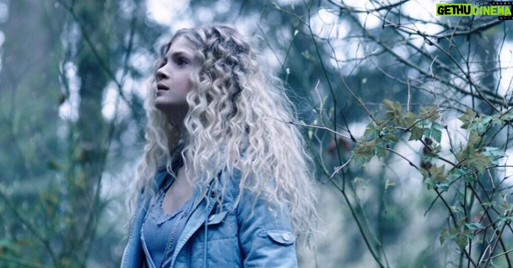 Elena Kampouris Instagram - ‪#SacredLies drops a new episode every Friday🌬💙what are you loving about the show so far? #Minnow #behindthescenes #BTS #fairytale #magic #forest #BrothersGrimm #fairy #tale #HandlessMaiden #drama #dream #mystery #cool #strong #photo #nature #art #photography #weekend #film #tv #explore #blue #book #adventure #setlife #instacool #instagood‬